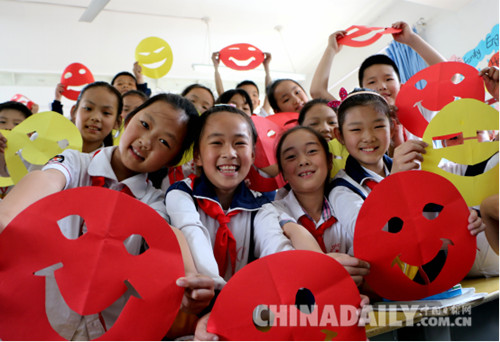 邯鄲：微笑進校園 小學生笑迎每一天