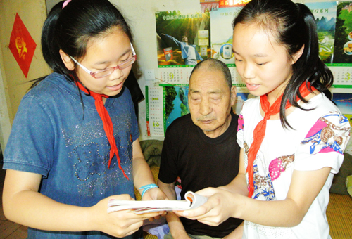 鄭州幸福路小學多姿多彩迎六一（組圖）