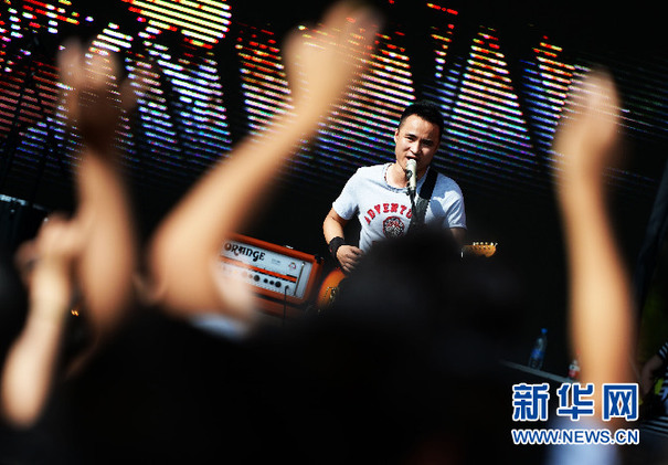 哈爾濱太陽(yáng)島音樂(lè)節(jié)：年輕人的搖滾盛宴