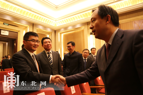 黑龍江省高新技術(shù)產(chǎn)業(yè)風(fēng)險(xiǎn)投資大會(huì)簽約儀式在哈爾濱舉行
