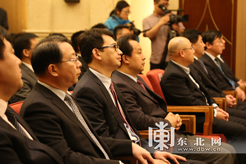 黑龍江省高新技術(shù)產(chǎn)業(yè)風(fēng)險(xiǎn)投資大會(huì)簽約儀式在哈爾濱舉行