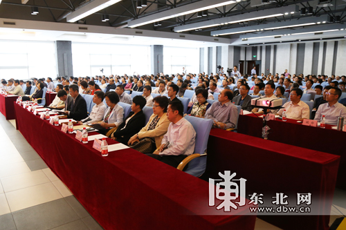 全省高校宣傳思想工作經(jīng)驗交流會在哈爾濱召開