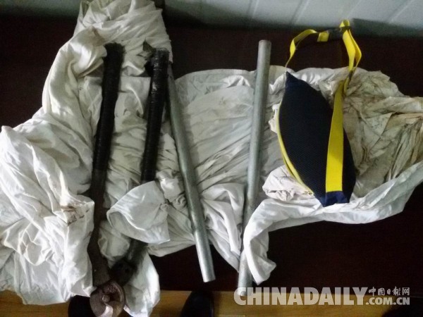 工地宿舍盜竊被發現 慣偷逃跑時摔斷雙腳被擒