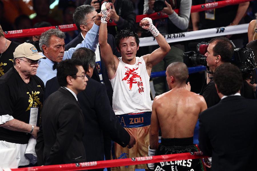 鄒市明贏得職業生涯三連勝