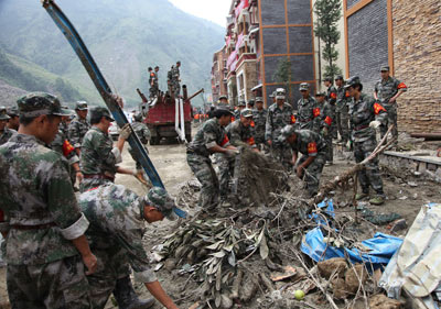 保映秀集鎮(zhèn) 揚(yáng)鐵軍威名—黑水民兵抗洪搶險側(cè)記