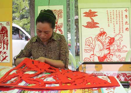 5萬(wàn)人齊聚山東沂源 共度中國(guó)“情人節(jié)”
