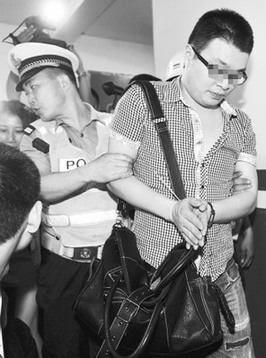 “醉駕入刑”新規(guī)實施多人“以酒試法”(圖)