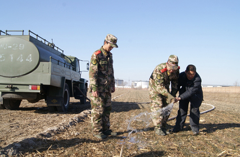 軍報:總參總政下發抗旱打井情況通報