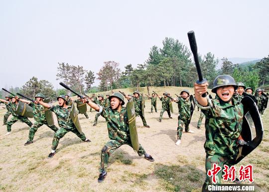 30名少林高手入伍海軍陸戰隊 包括世界冠軍[圖]