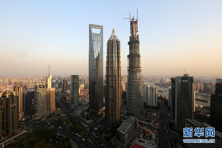 國內在建第一高樓“上海中心”突破500米
