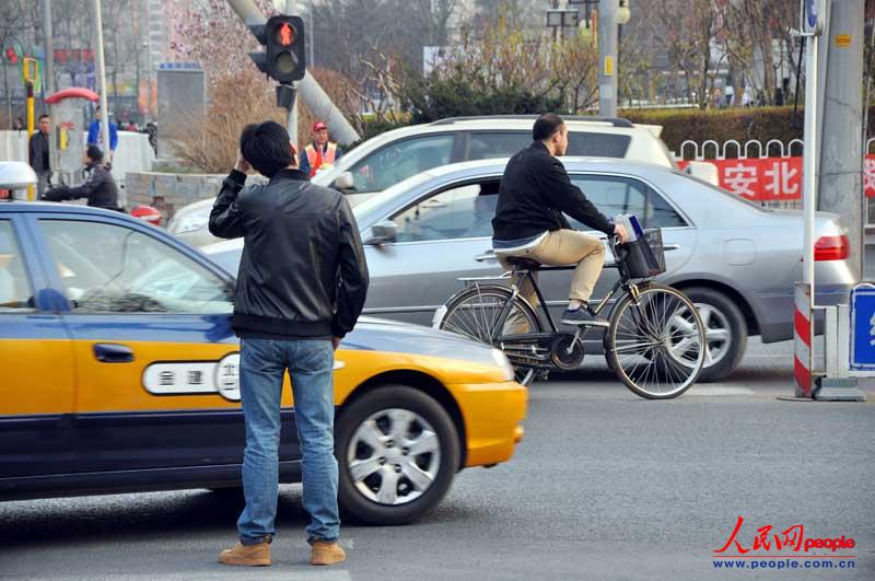 五花八門的中國式過馬路（組圖）