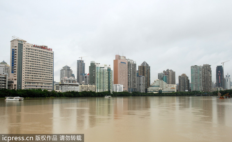 臺風西馬侖登陸 廈門一夜間變澤國
