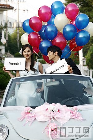 《我們結(jié)婚了》婚紗照盤點(diǎn) 維尼鬼澤最養(yǎng)眼