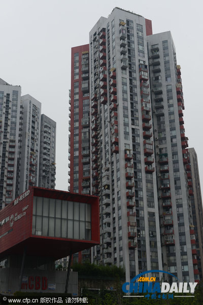 重慶現“集裝箱•火柴盒公寓”