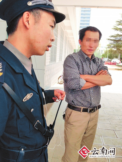 昆明山寨救護車泛濫 各大醫院病房發卡攬客