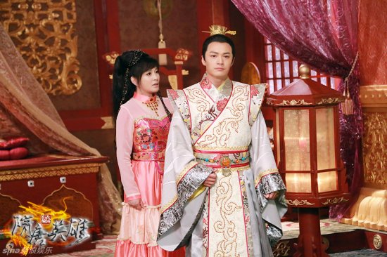 陸毅劉愷威黃曉明吳奇隆 電視劇“皇帝”比帥(圖)