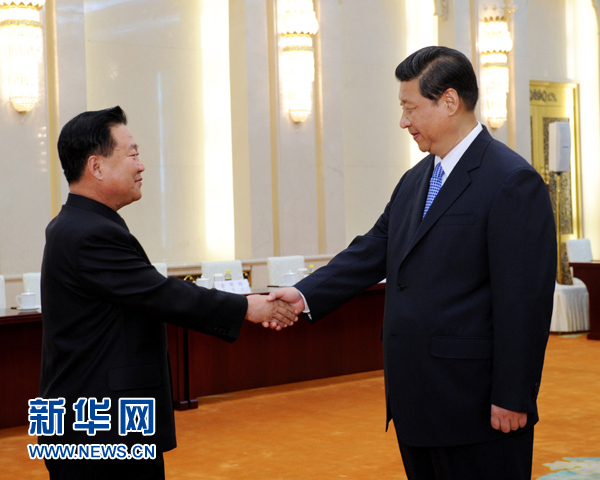 習(xí)近平會見金正恩特使崔龍海