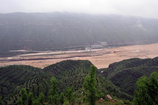 黃河壺口瀑布水量激增