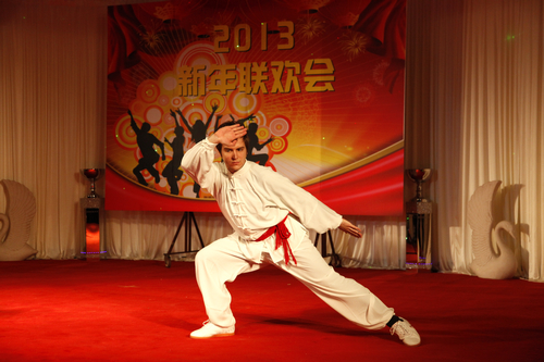 天津大學(xué)舉辦外國(guó)留學(xué)生“新年聯(lián)歡會(huì)”