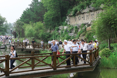 專家：天柱山是座獨特神奇的地質公園(組圖)