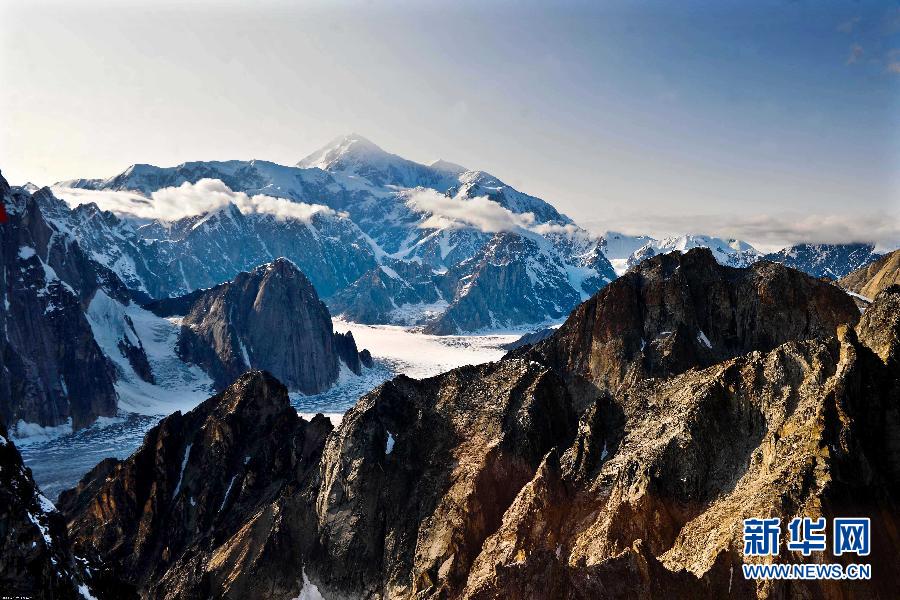 高清大圖：鳥瞰阿拉斯加山脈