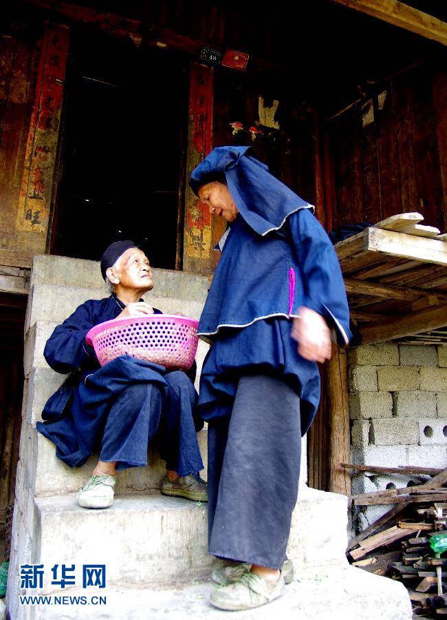 “以黑為美”的“黑衣壯”