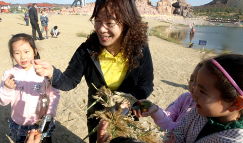 克拉瑪依小學生初秋賞秋