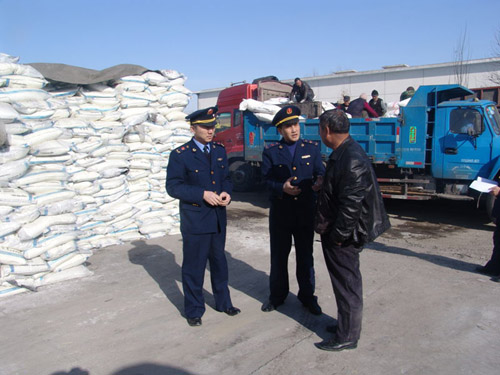 新疆維吾爾自治區哈密市工商局積極開展紅盾護農專項行動