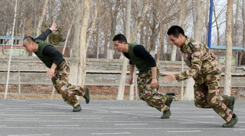 克拉瑪依：沙場點兵訓練忙