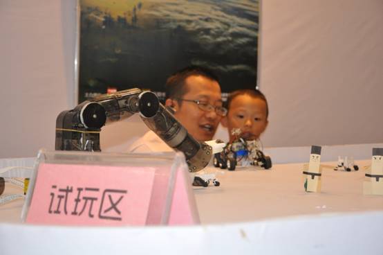 DSC_0455.JPG 文博會開幕首天數千名市民積極參與互動