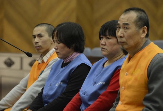 云南假藥大亨在昆受審 激素藥冒充“祖傳秘方”