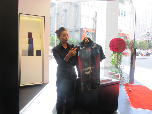 紀梵希（GIVENCHY)昆明栢聯店重裝開業