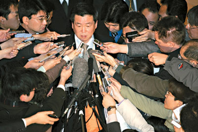 Tokyo and Pyongyang continued their second day of talks in Beijing yesterday, discussing ways to solve the past abductions of Japanese nationals.