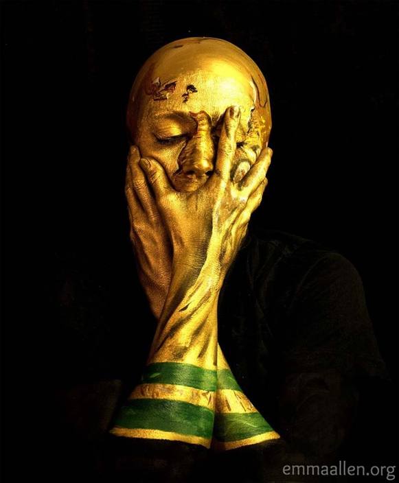 神似：英國藝術(shù)家變身大力神杯