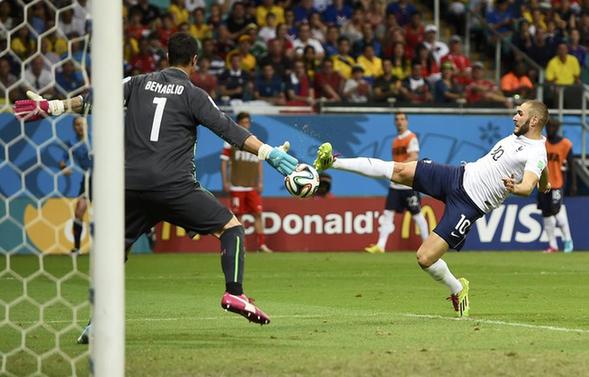 瑞士2-5法國(guó)：7球驚險(xiǎn)電影 法國(guó)所向披靡