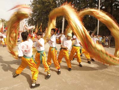 中國文化影響日益提高 全球各國熱鬧慶賀春節(jié)