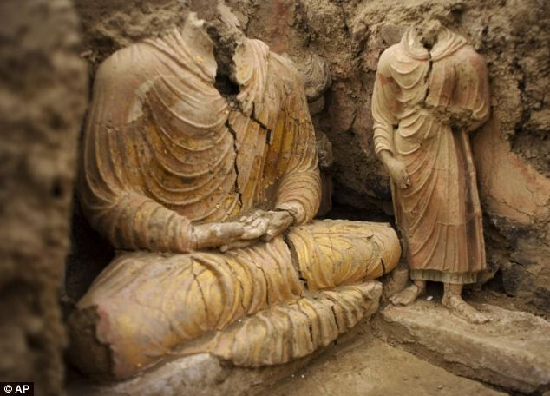 阿富汗發現2600年前佛教寺廟 內藏文物可填滿博物館