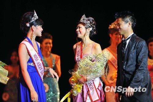 老撾裔佳麗當選2009年全美亞裔小姐