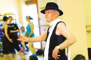 90歲二戰老兵苦練芭蕾11年 終演主角
