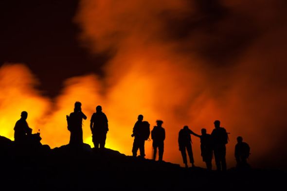 探訪非洲地獄般沙漠：火山毒氣硫磺湖泊俱全