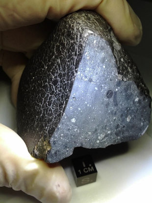 科學家發現新型火星隕石 曾經富含水分