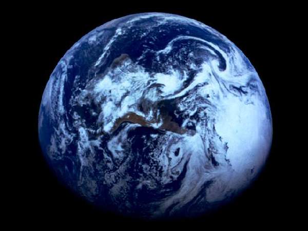 天文學(xué)家發(fā)現(xiàn)密集雙星系統(tǒng) 挑戰(zhàn)恒星形成理論（組圖）