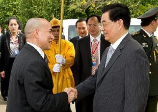 胡錦濤會(huì)見(jiàn)柬埔寨國(guó)王