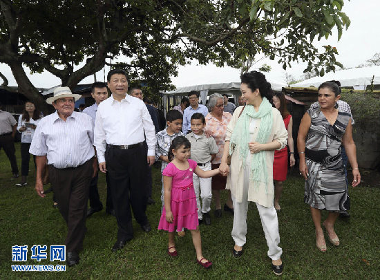 習(xí)近平走訪哥斯達黎加農(nóng)戶