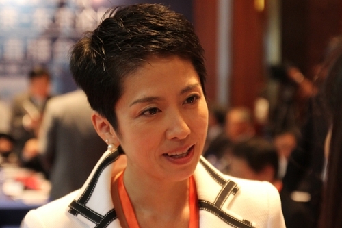 美女議員的多樣表情(組圖)