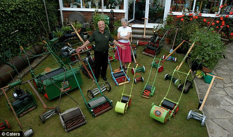 英國老人收藏365臺割草機 每天更換新鮮不斷