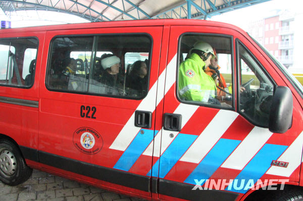 比利時火車相撞造成至少20人死亡（組圖）