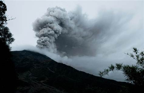 厄瓜多爾火山噴發威脅居民健康 周邊學校被迫停課