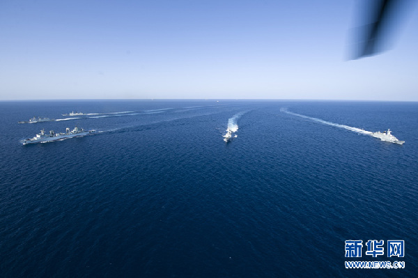 海軍“武漢”艦、“玉林”艦參加文萊國際艦隊檢閱活動