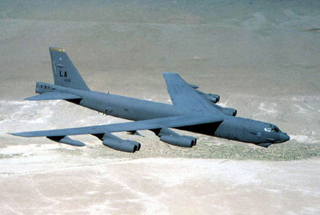 美國計劃2008年退役20架B-52轟炸機(jī)